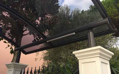 Pensilina per ingresso palazzina residenziale Rimini